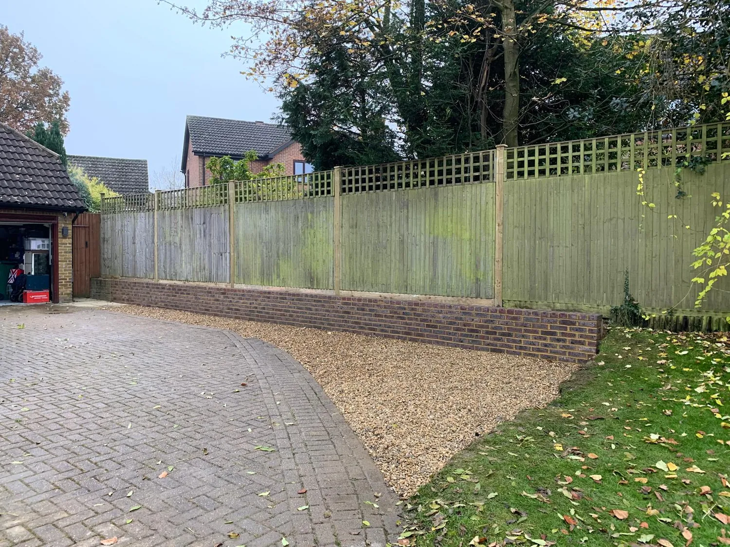 Finished brick garden wall by Johnson Construction